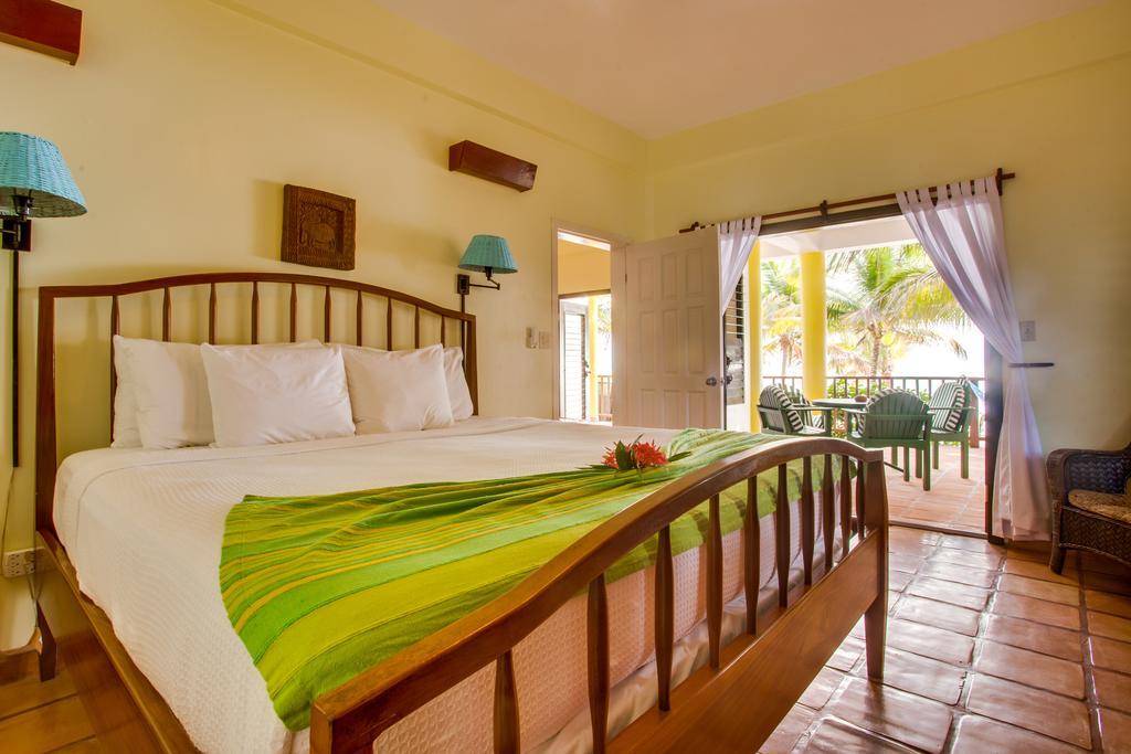 Robert'S Grove Beach Resort Placencia Rom bilde