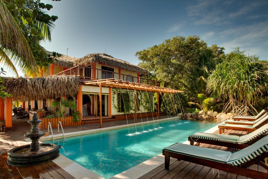 Robert'S Grove Beach Resort Placencia Eksteriør bilde